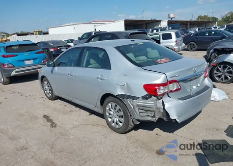 2013 Toyota Corolla Le z USA, uszkodzony, nr VIN 2T1BU4EE6DC994173